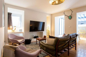 Bica Lux Secret Terrace 2-bedroom Apartment